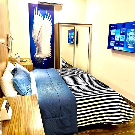 Sky Inn Hotel - カンクン エクステリア 写真