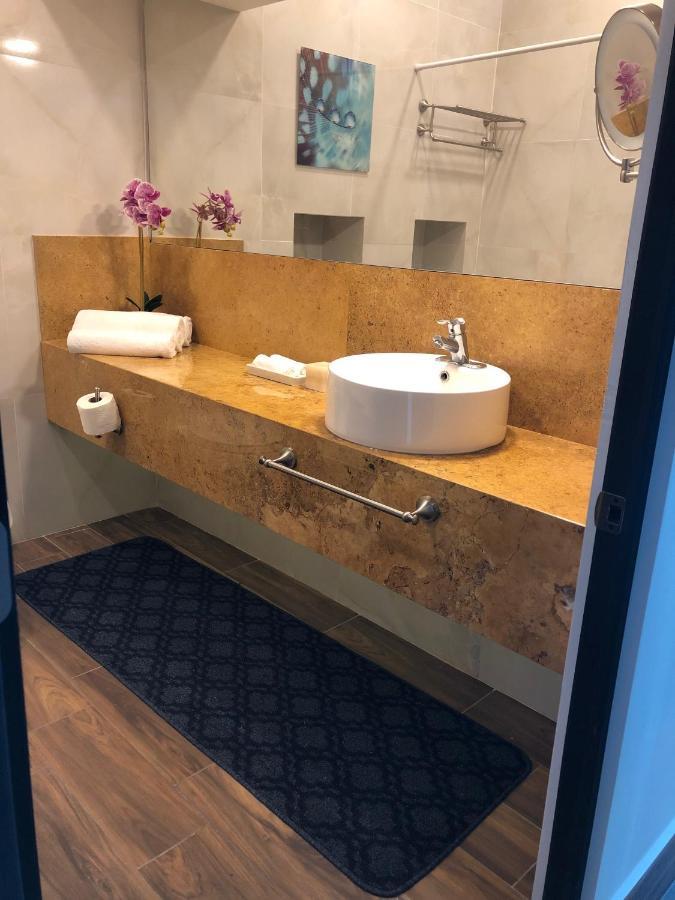 Sky Inn Hotel - カンクン エクステリア 写真