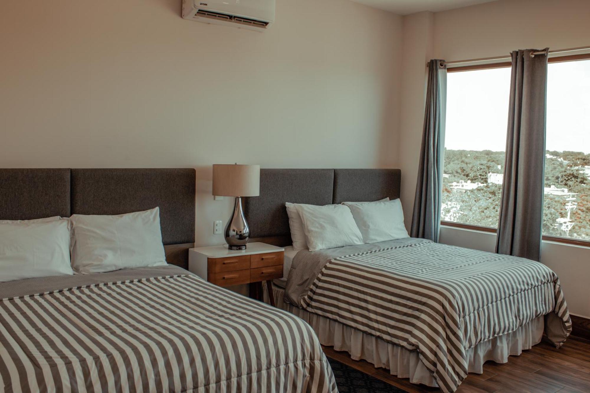 Sky Inn Hotel - カンクン エクステリア 写真
